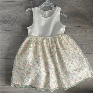 Elegant White Floral Kids Dress